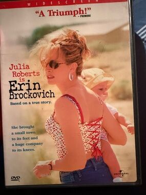 Universal Erin Brockovich DVD – Red, White, Blue Cover